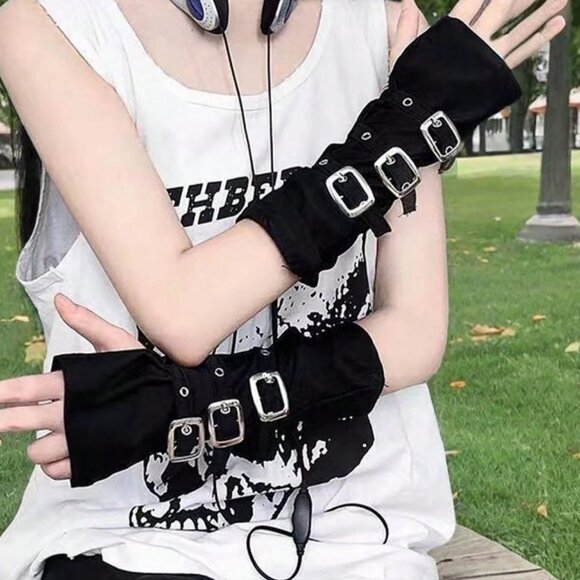 Gothic Fingerless Buckle Gloves Y2K NWT - Picture 1 of 3